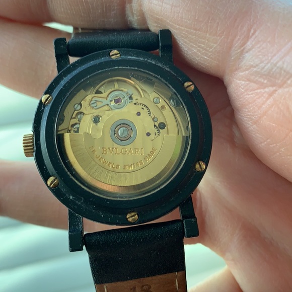 Bvlgari: Rare Limited Edition Carbon Gold Watch - Picture 7 of 12